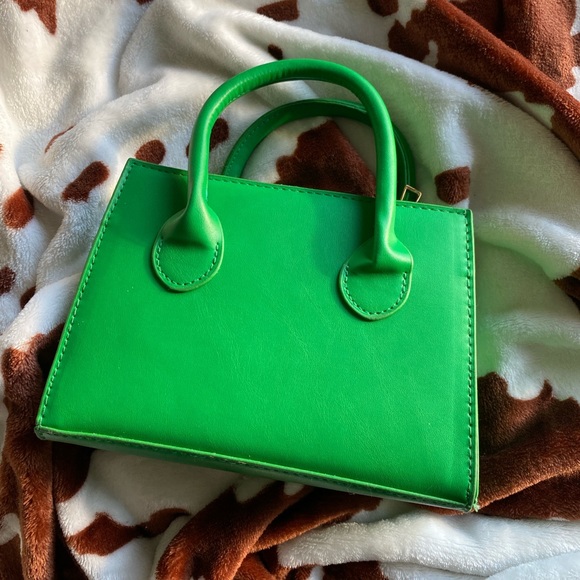 Handbags - 🖤5/$20 Bright Green Mini Tote Crossbody Bag